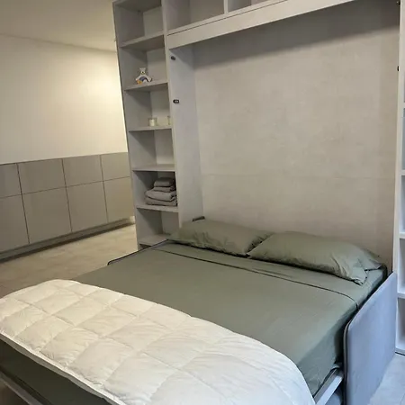 Stunning Deluxe Downtown Studio Busto Arsizio Exterior photo