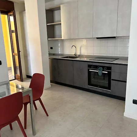 Stunning Deluxe Downtown Studio Busto Arsizio Exterior photo